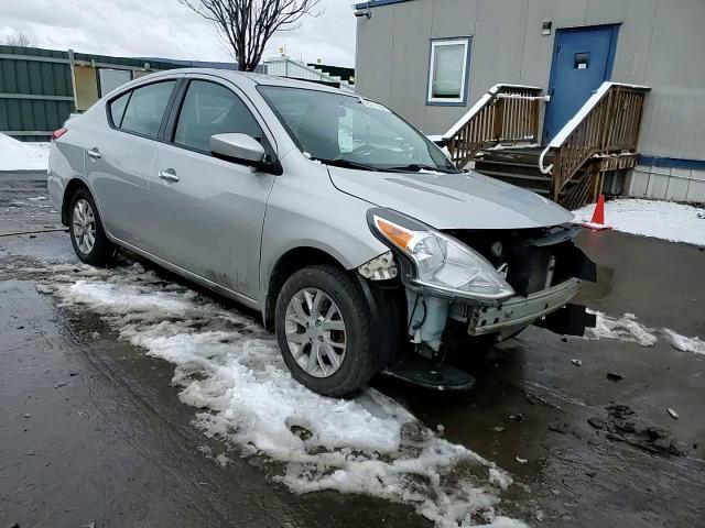 Nissan Versa 2018