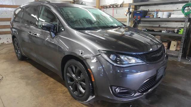 Chrysler Pacifica 2018