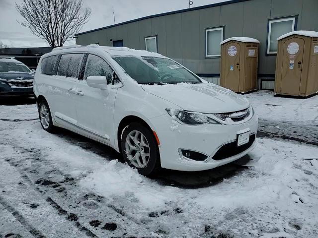 Chrysler Pacifica 2018