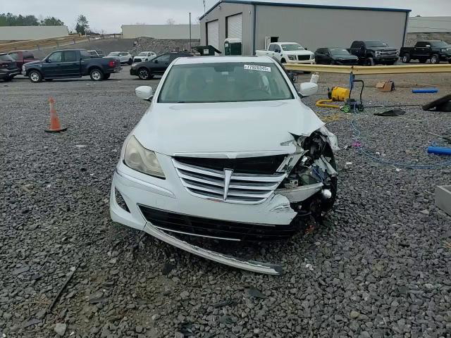Hyundai Genesis 2013