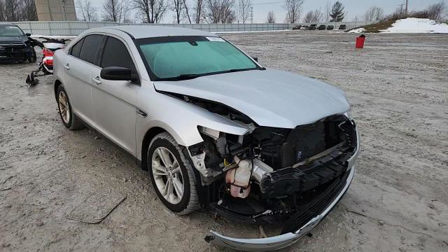 Ford Taurus 2015
