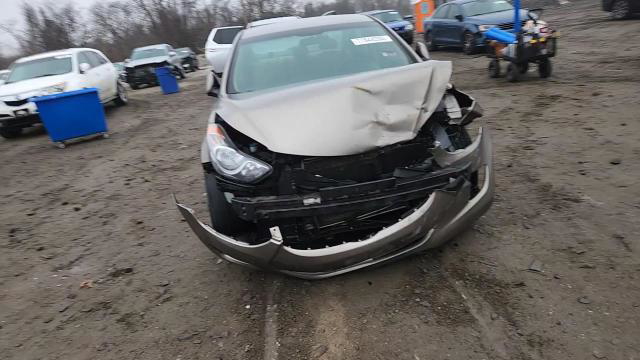 Hyundai Elantra 2013