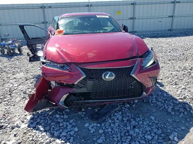 Lexus ES 2022