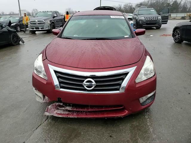 Nissan  2015