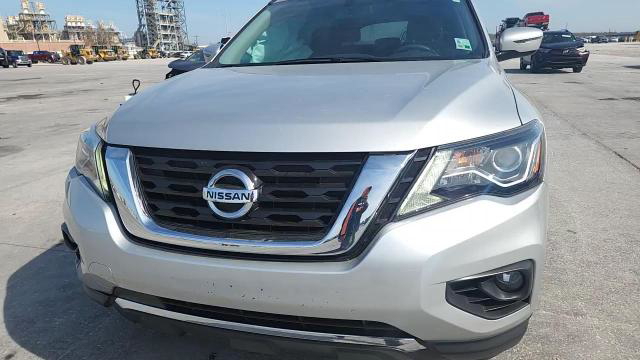 Nissan Pathfinder 2017