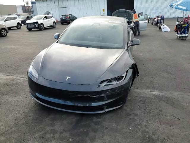 Tesla Model 3 2025