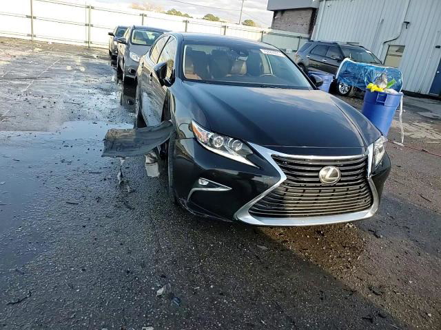 Lexus ES 2016