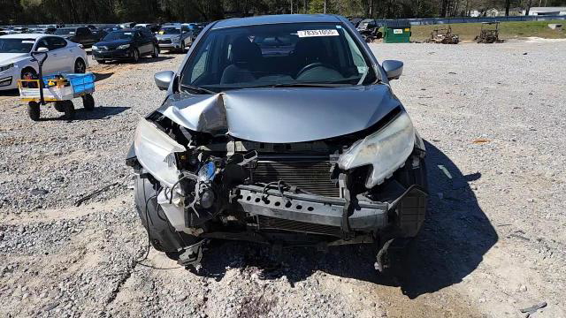 Nissan Versa 2015
