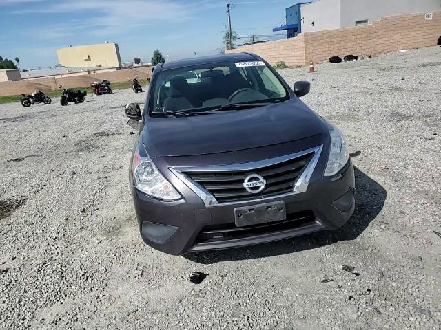 Nissan Versa 2015