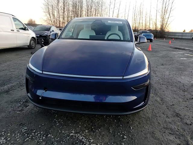 Tesla Model Y 2026