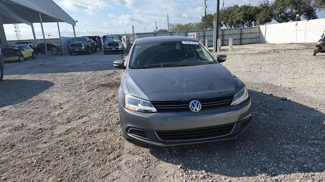 Volkswagen Jetta 2014