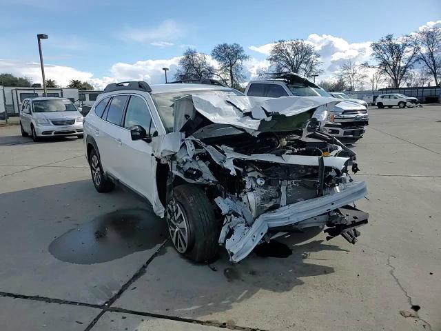 Subaru Outback 2025