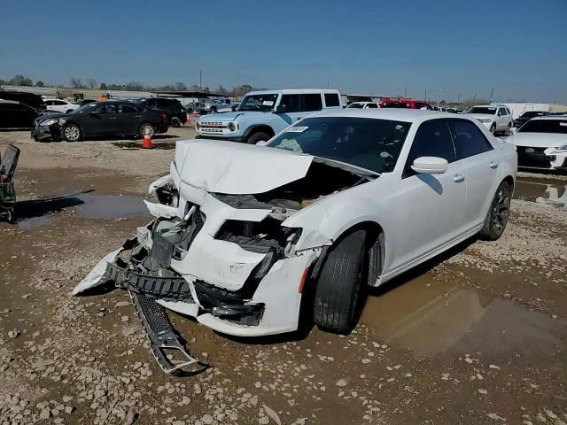 Chrysler 300 2018