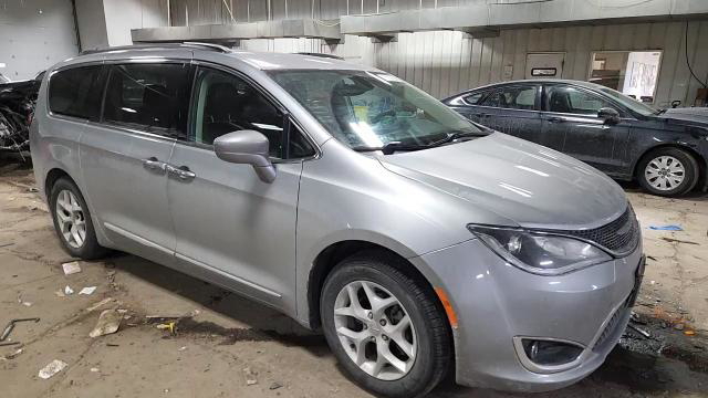 Chrysler Pacifica 2017