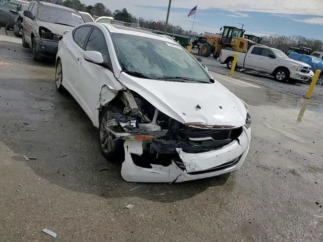Hyundai Elantra 2013