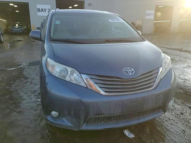 Toyota Sienna 2014