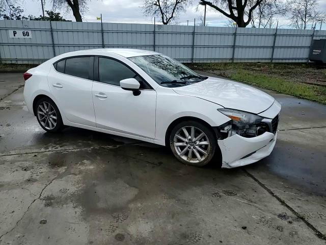 Mazda 3 2017
