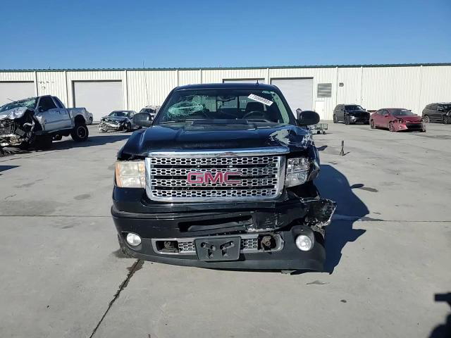 GMC Sierra 2011
