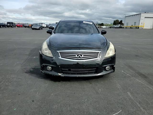 Infiniti G 2010