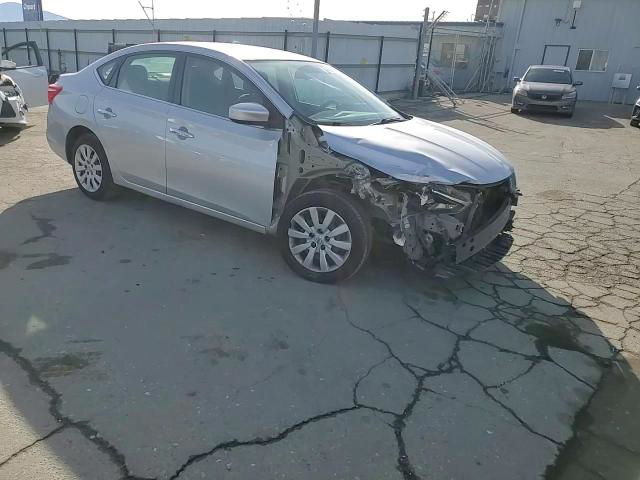 Nissan Sentra 2019