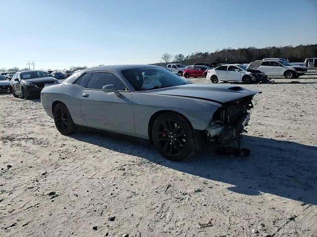 Dodge Challenger 2021