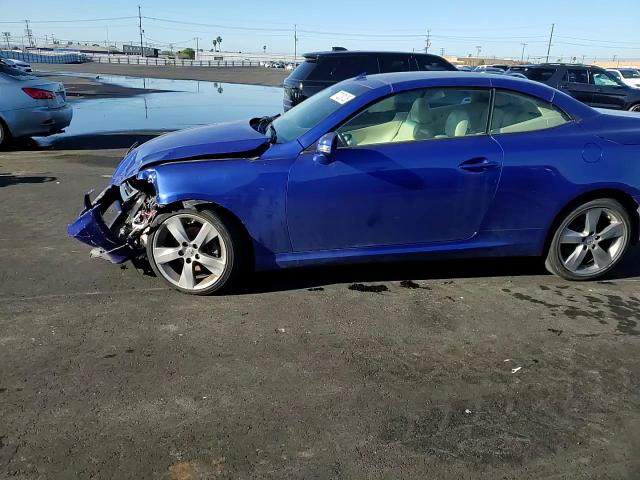 Lexus IS 2010