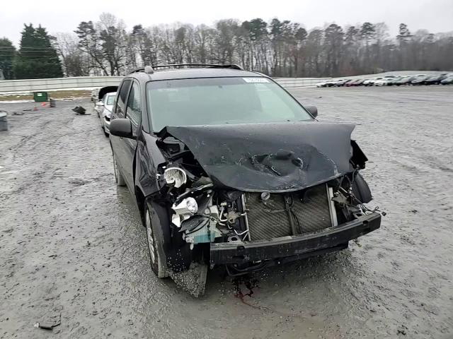 Toyota Sienna 2010