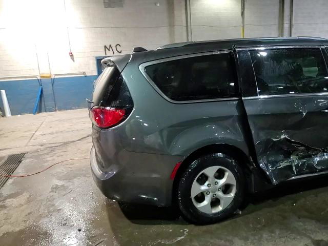 Chrysler Pacifica 2017
