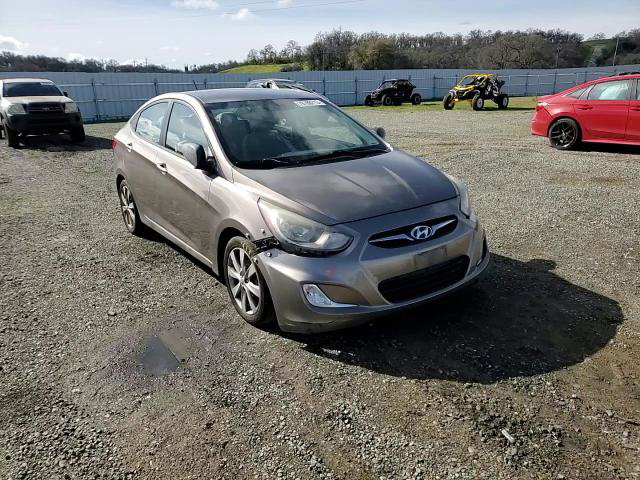 Hyundai Accent 2012