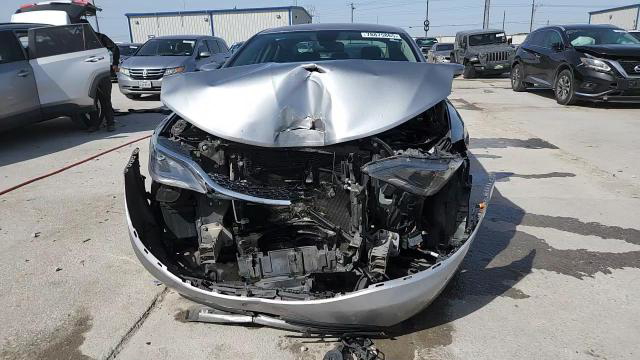 Chrysler 200 2016