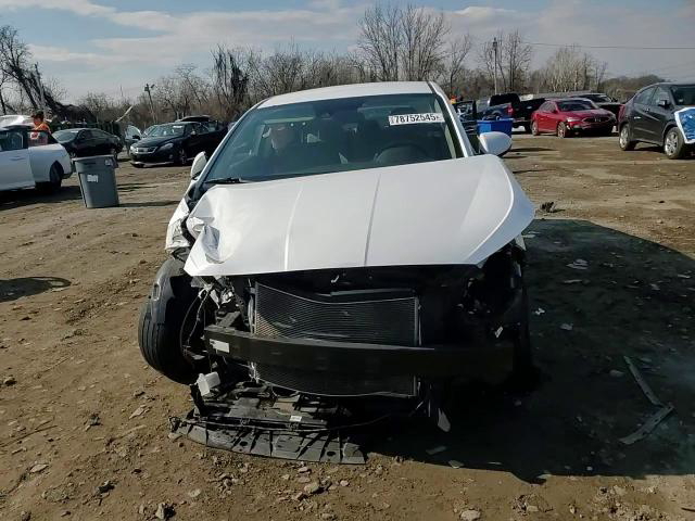 Hyundai Elantra 2019