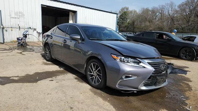 Lexus ES 2017