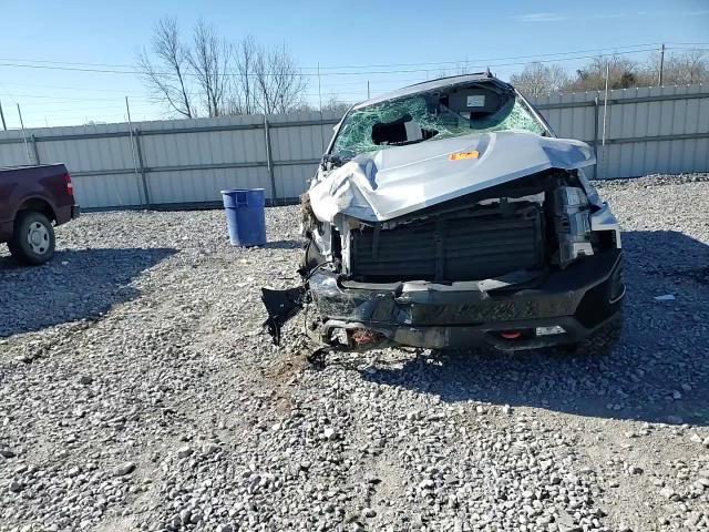 Chevrolet Silverado 2021