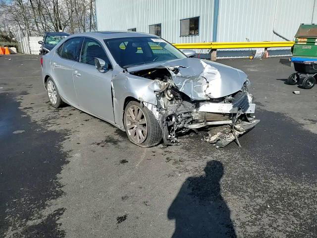 Lexus IS 2016