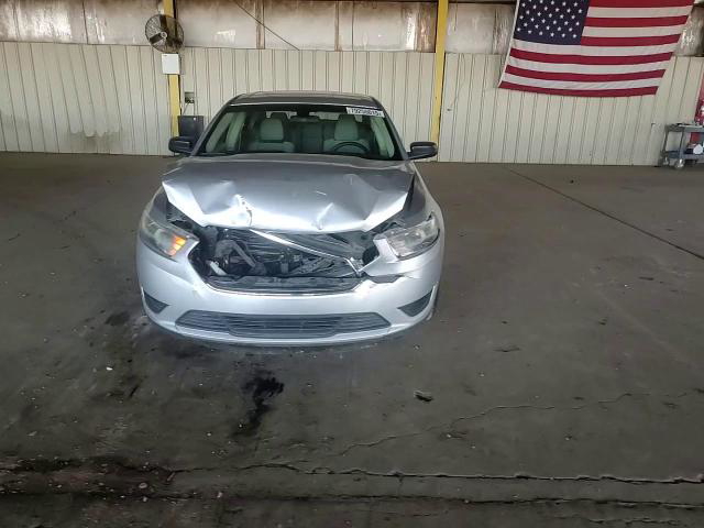 Ford Taurus 2015