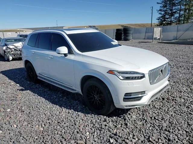 Volvo XC90 2016