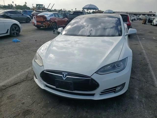 Tesla Model S 2014