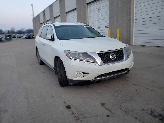 Nissan Pathfinder 2016