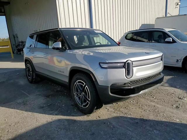 Rivian R1S 2026