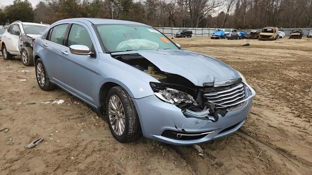 Chrysler 200 2012