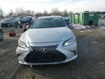 Lexus ES 2019
