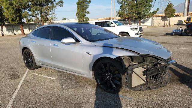 Tesla Model S 2018