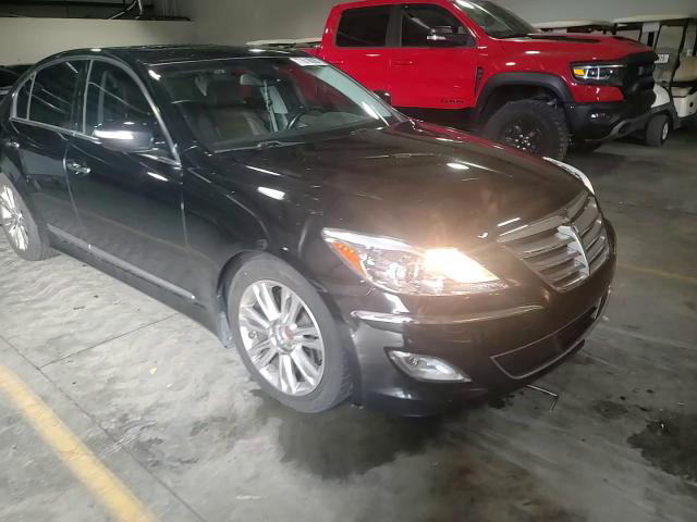 Hyundai Genesis 2014