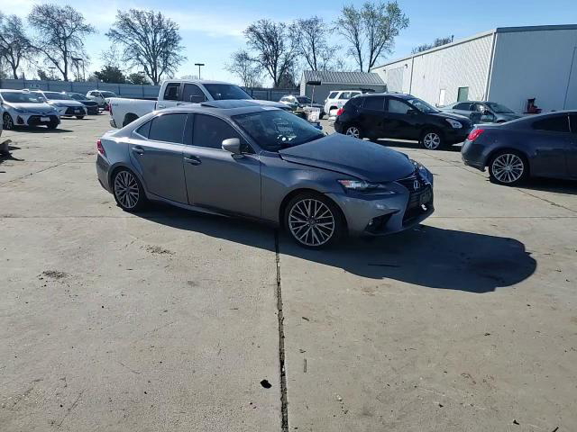 Lexus IS 2015