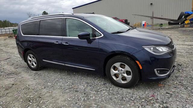 Chrysler Pacifica 2017