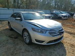Ford Taurus 2017