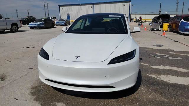Tesla Model 3 2025