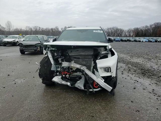Ford Explorer 2024