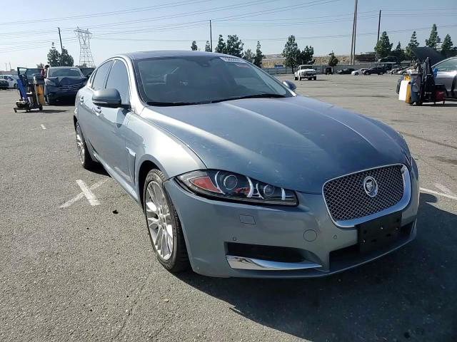 Jaguar XF 2013