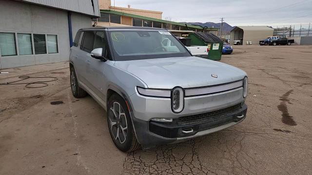 Rivian R1S 2024